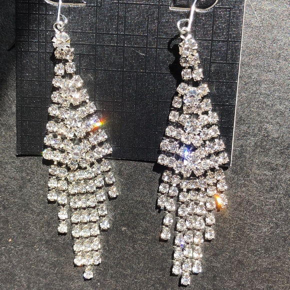 Day to Night Sparkling hook-back stone Earrings - Picture 8 of 8